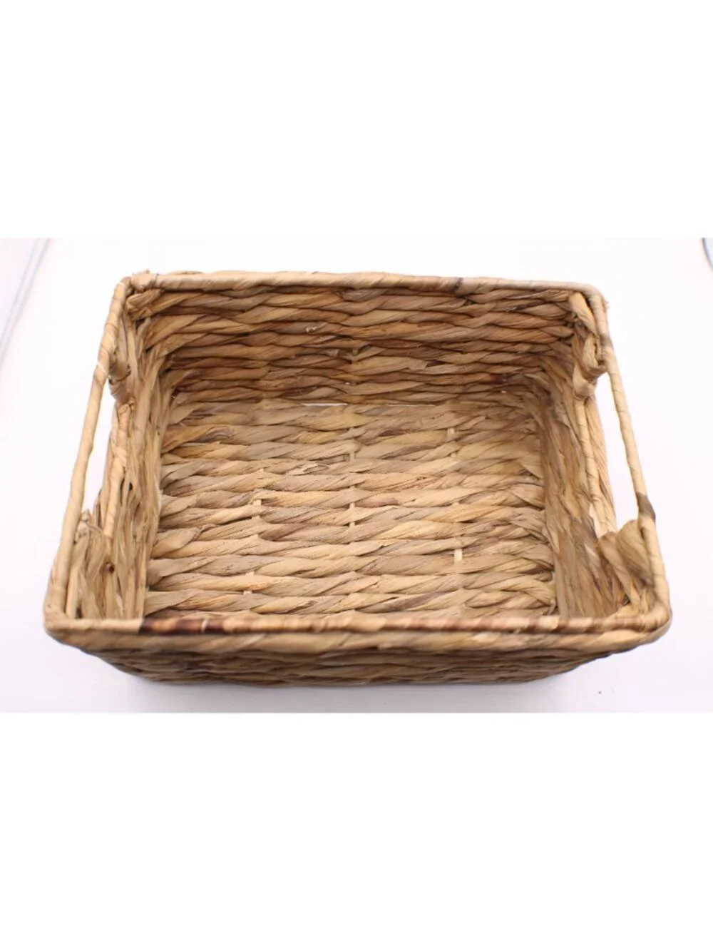 Un known handwoven natural